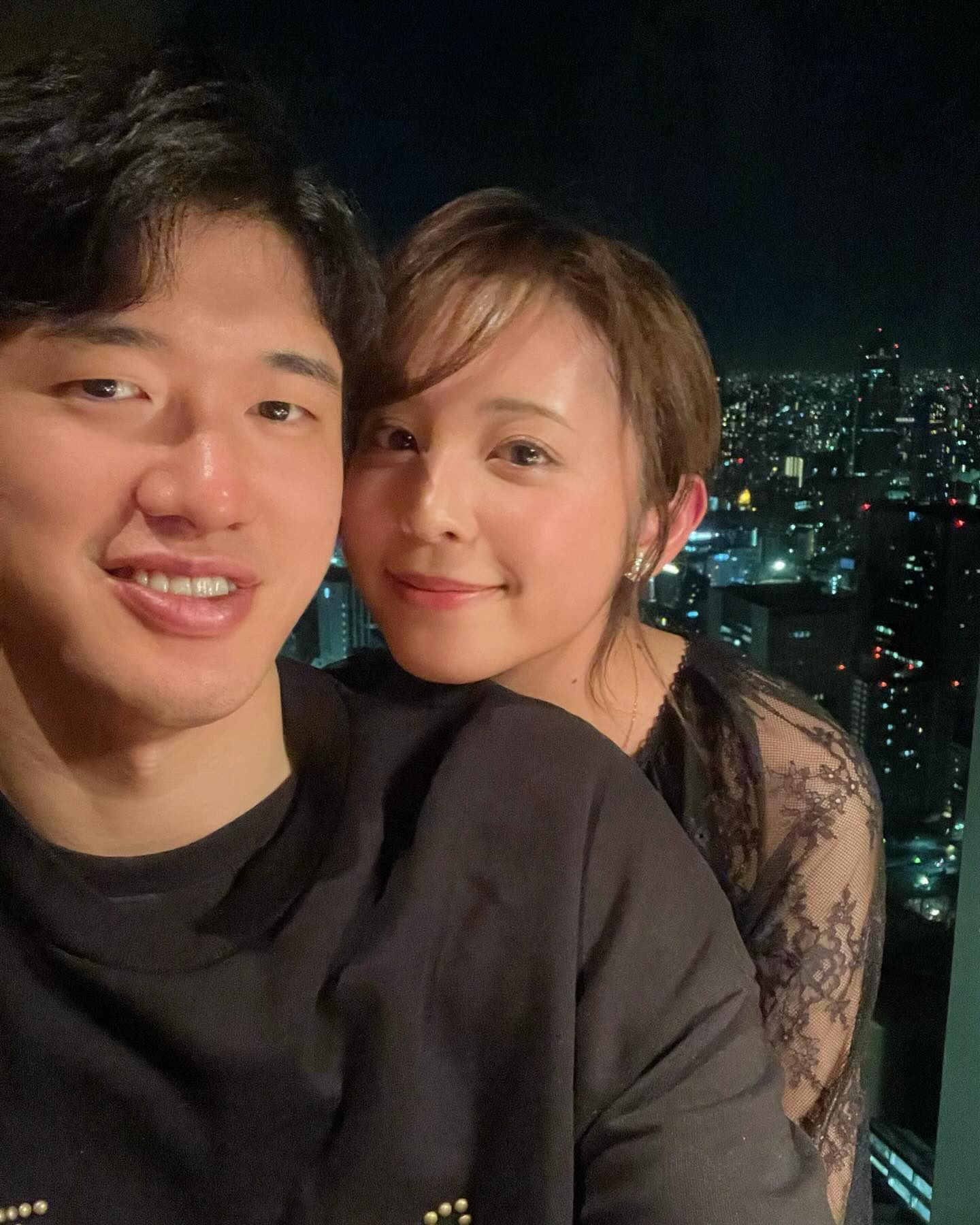渡边雄太结束B联赛首季征程 妻子晒合照纪念：干得不错🏀