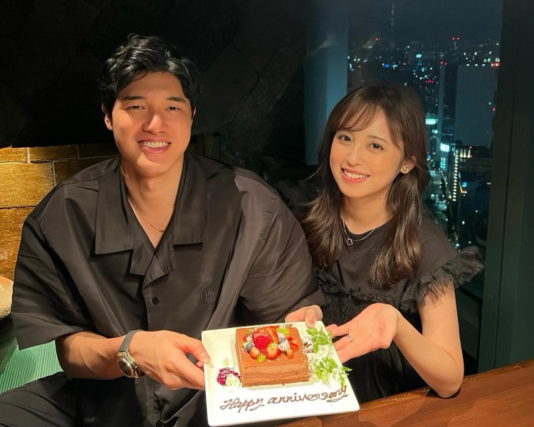 渡边雄太结束B联赛首季征程 妻子晒合照纪念：干得不错🏀